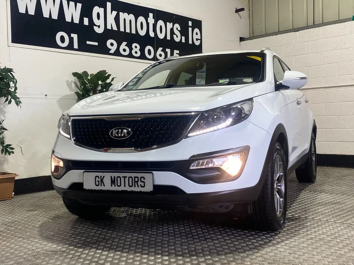 Kia Sportage 2015//HIGH SPEC//FINANCE AVAILABLE - Image 4