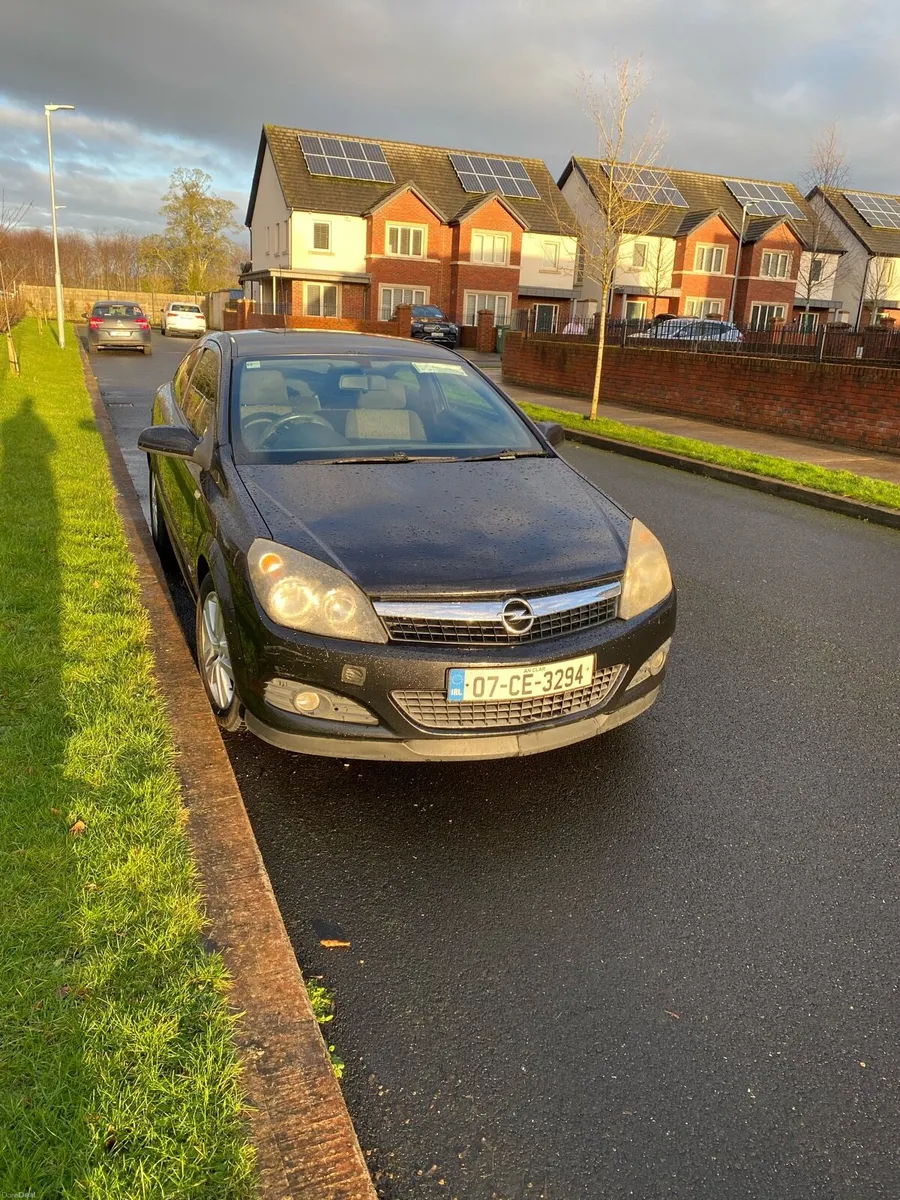 Opel Astra 3 Door Coupe - Image 3