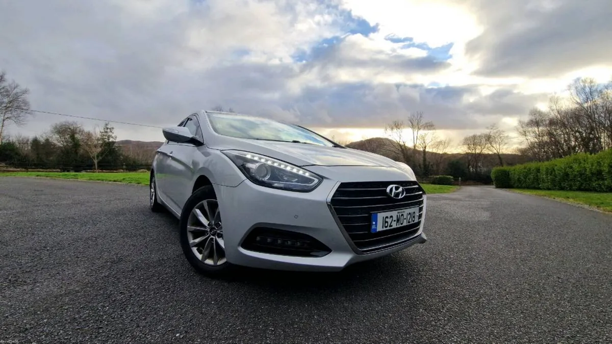 Hyundai i40 SE Nav 1.7 CRDI - Image 2