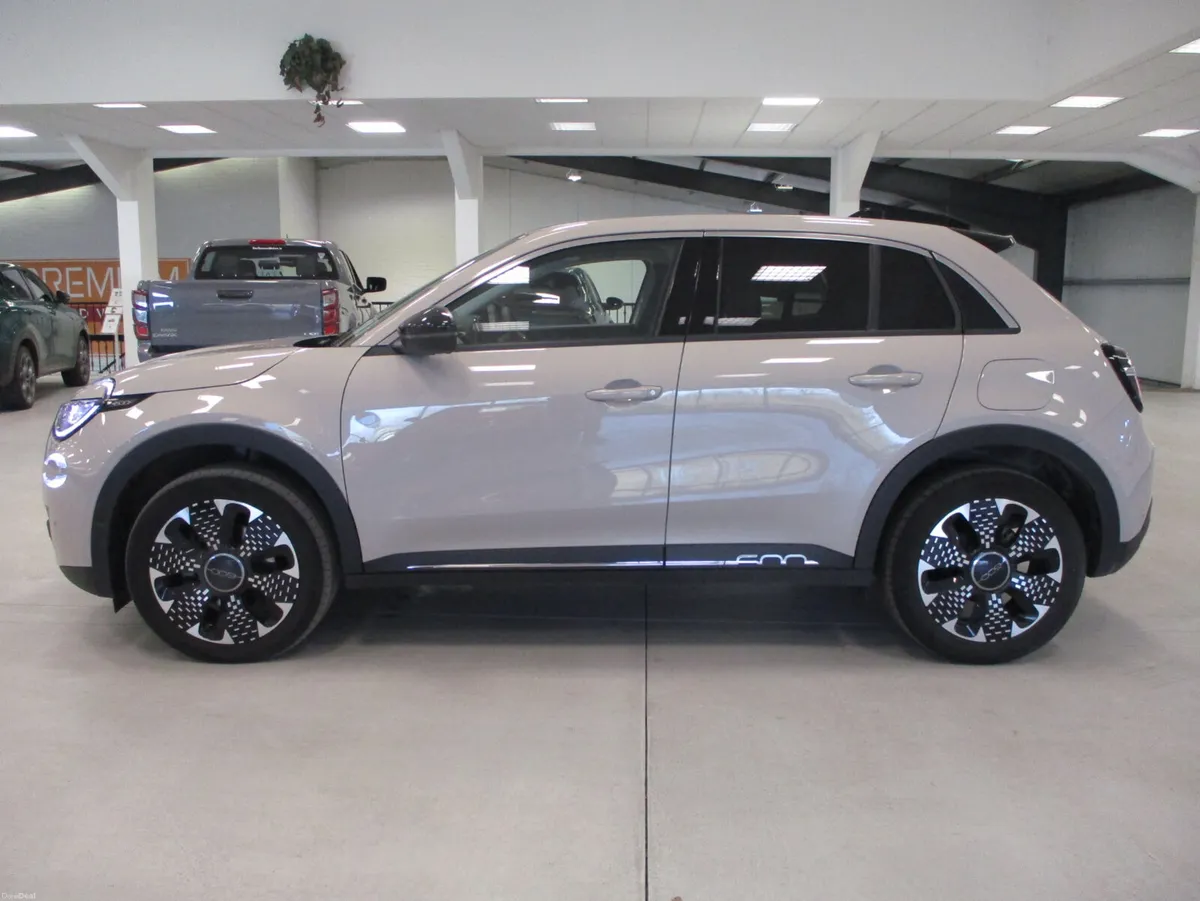 Fiat 600 MHEV LA PRIMA  2024 - Image 1