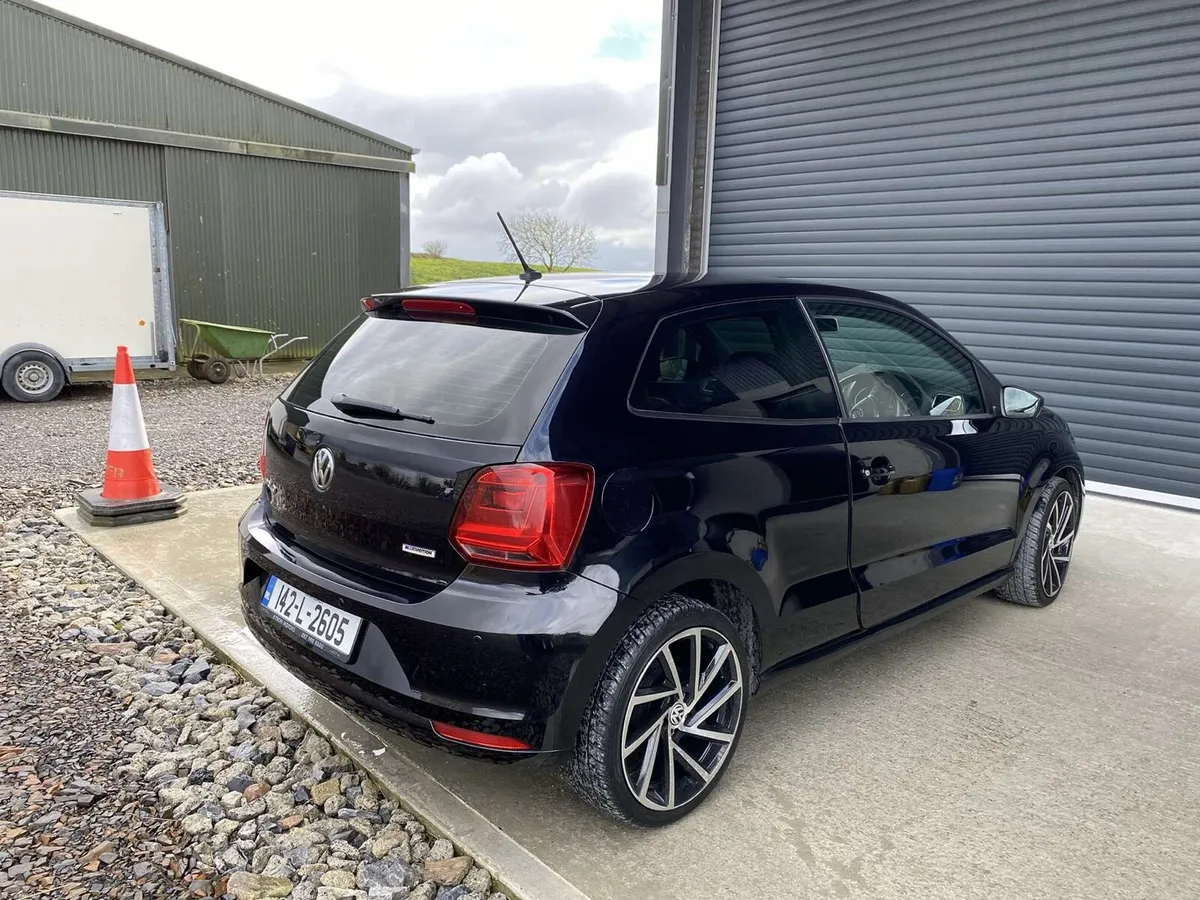 142 Volkswagen polo 1L - Image 4