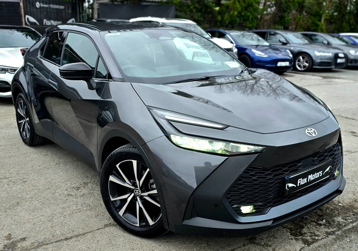 🔥 2025 Toyota C-HR Hybrid Sport • Automatic - Image 2
