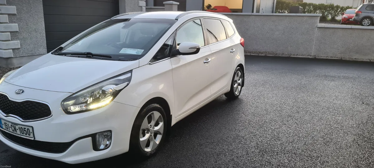 Kia Carens 2015 - Image 3