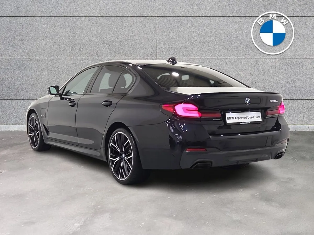 BMW 5-Series 530e M Sport Saloon - Image 3