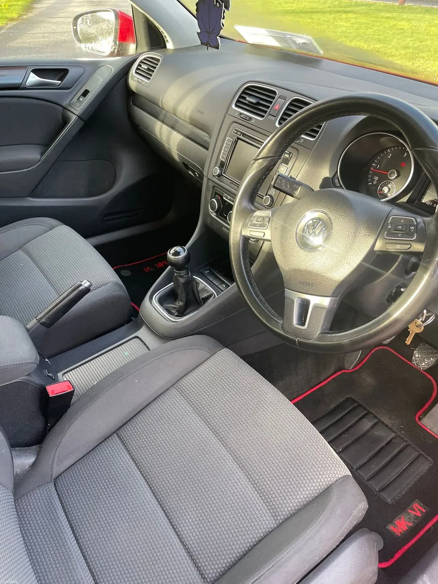 Volkswagen Golf 2012 - Image 3