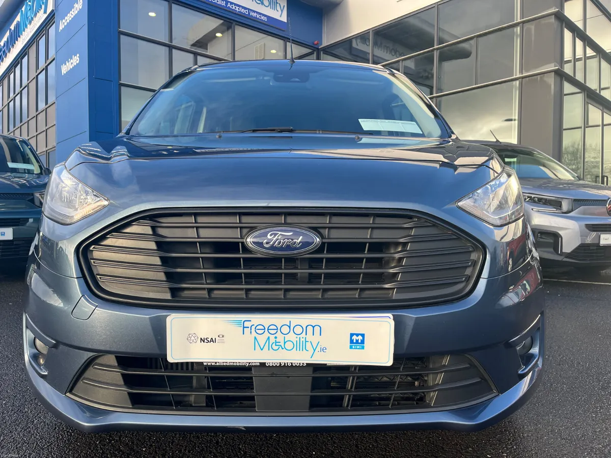 Ford Tourneo Connect 2021, Wheelchair Accessible - Image 1