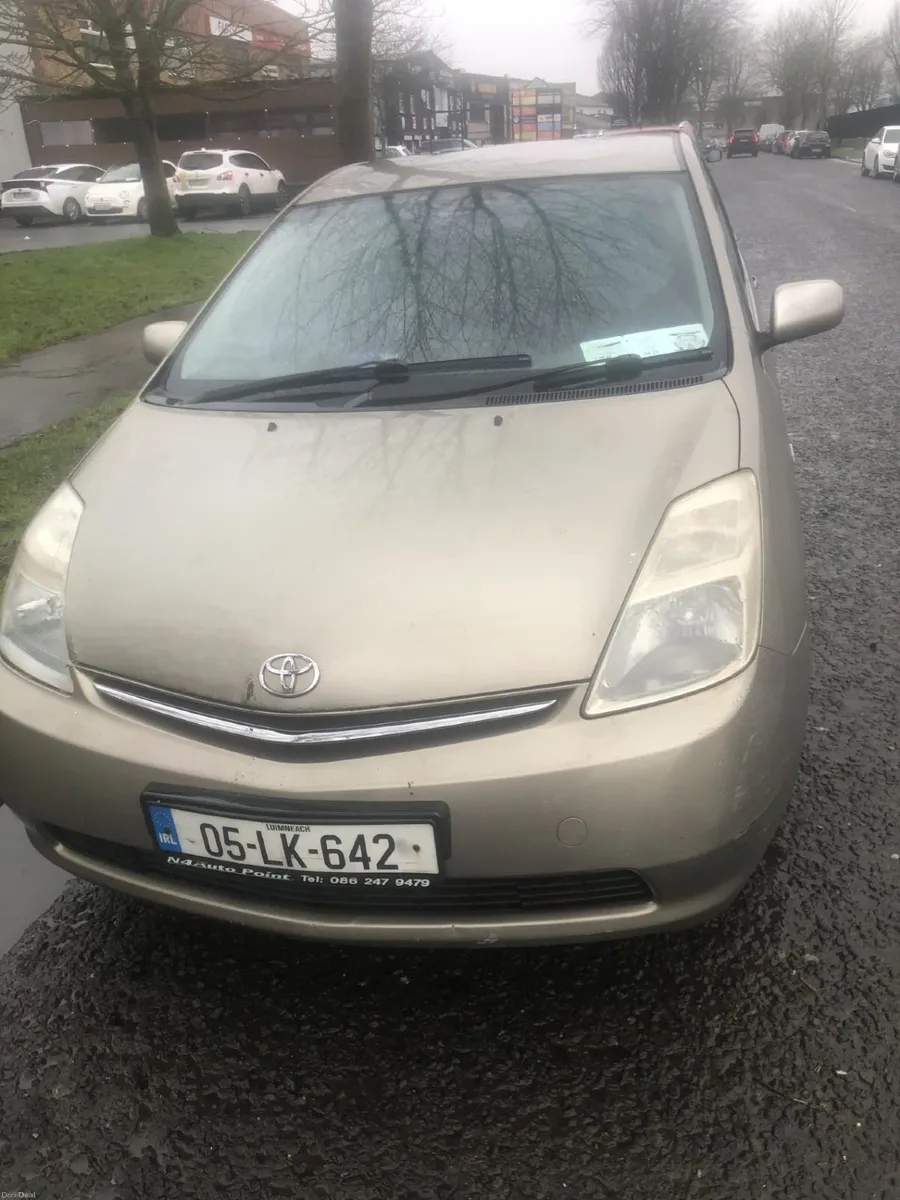 Toyota Prius 2005 - Image 1