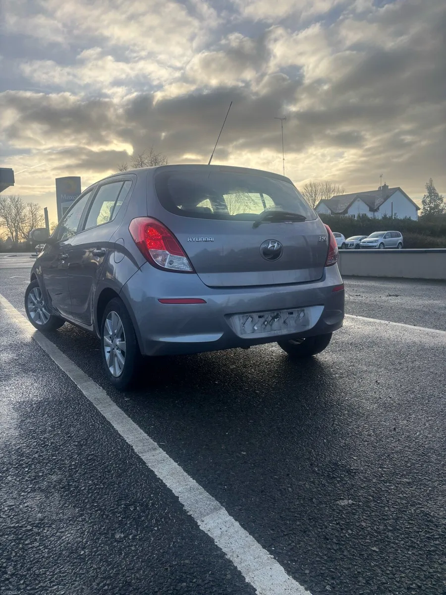 Hyundai i20 1.4 active - Image 4