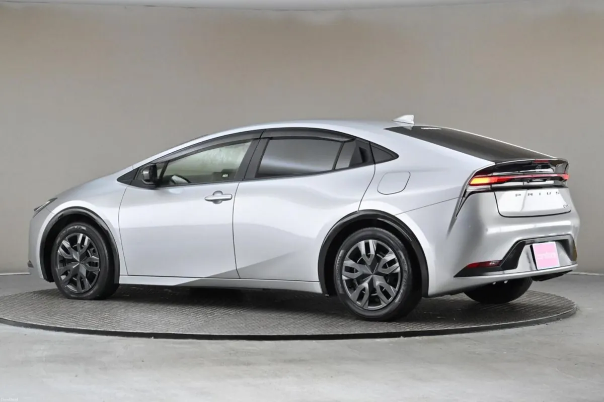 Toyota Prius **Just Reduced** 1.8 SELF CHARGING HY - Image 6
