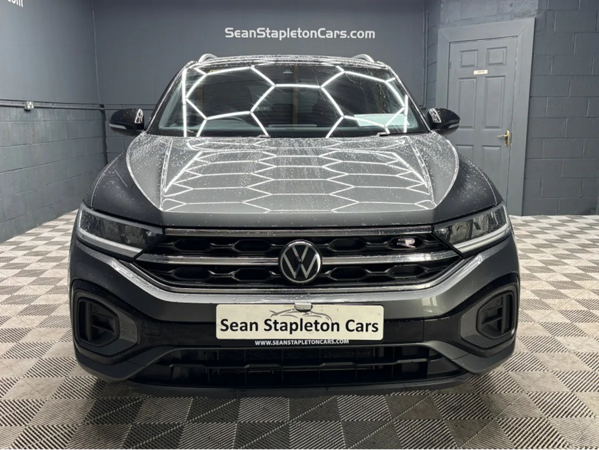Volkswagen T-Roc R-LINE 1.0 TSI MANUAL 6SPEED FWD - Image 2