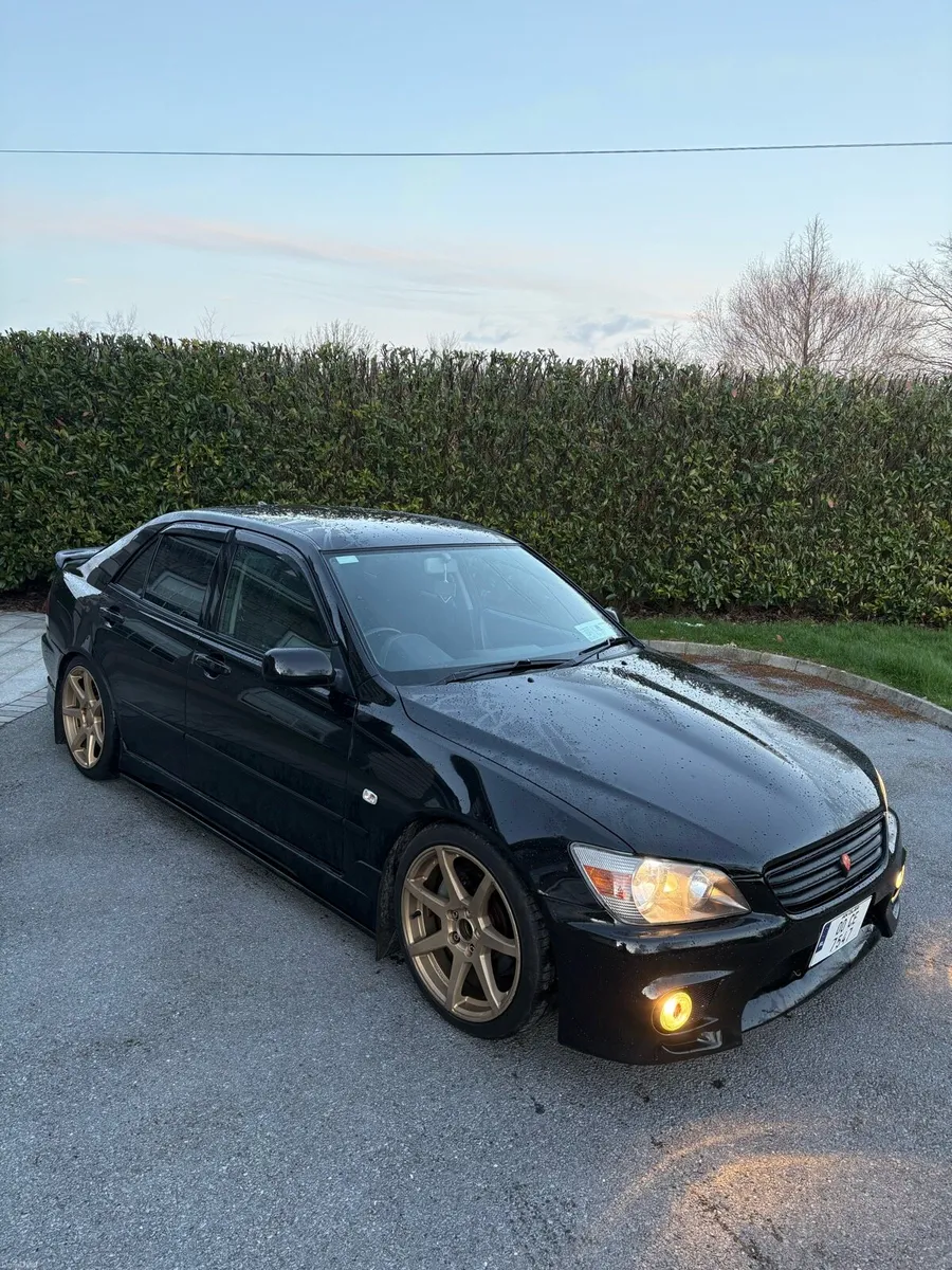 Toyota Altezza - Image 1