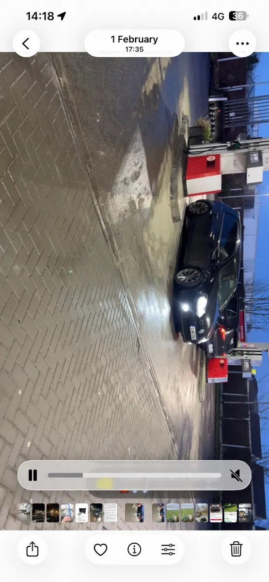 Volkswagen Golf 2010 - Image 4