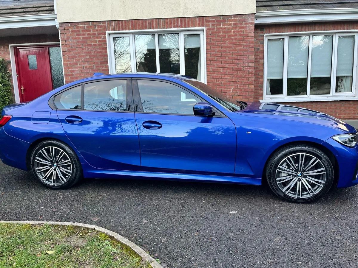 BMW 330E - Image 2
