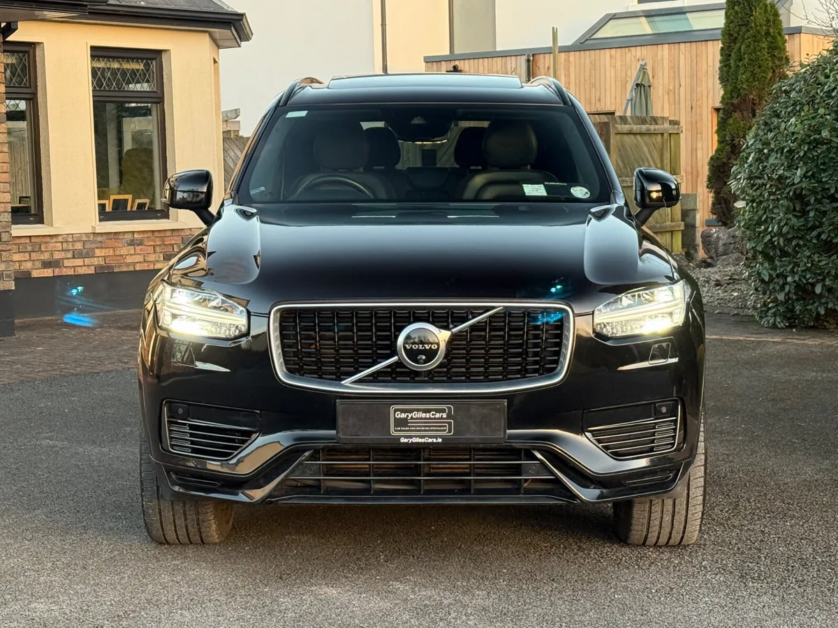 Stunning 201 Volvo XC90 R-Design! - Image 2