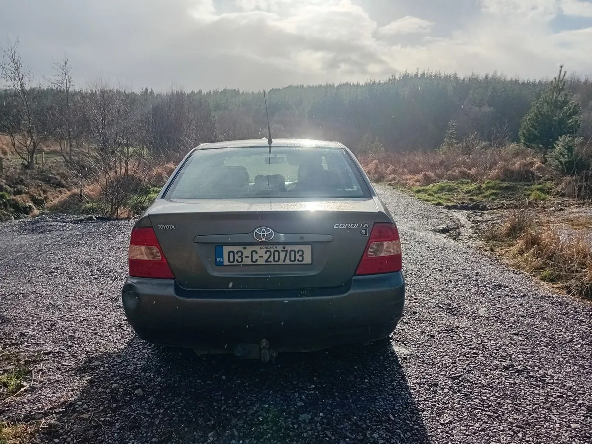Toyota Corolla 2003 - Image 2