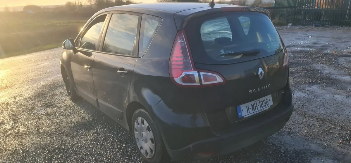 Renault Scenic III 1.5 DCI Diesel  Royal - Image 3