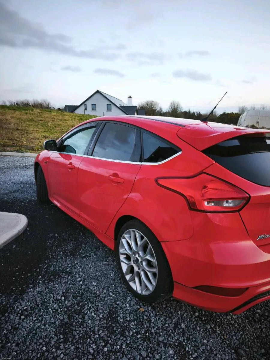 ⭐ 2015 Ford Focus Zetec Diesel NCT 11/26 ⭐ - Image 3