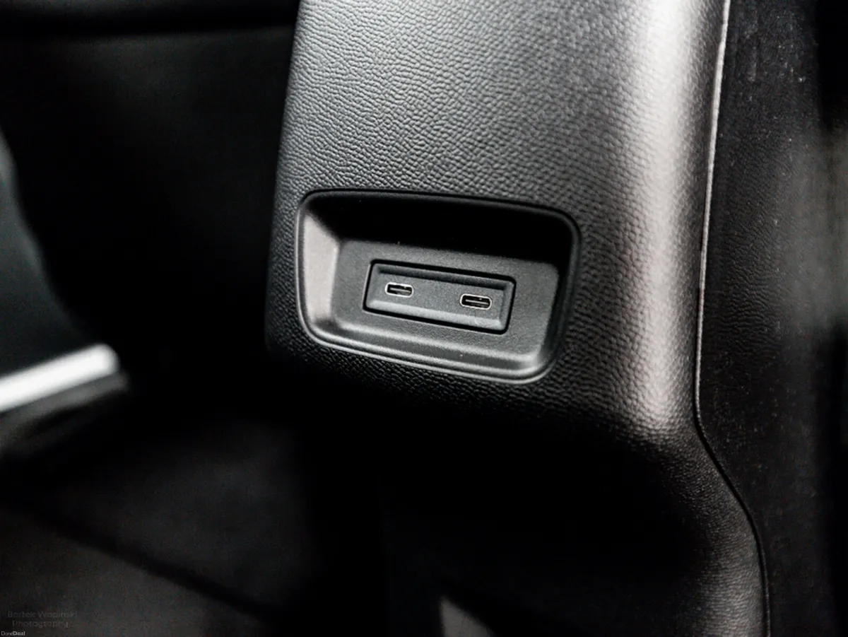 Citroen C3 Aircross ë-MAX 44kWh Auto 115HP - Image 4