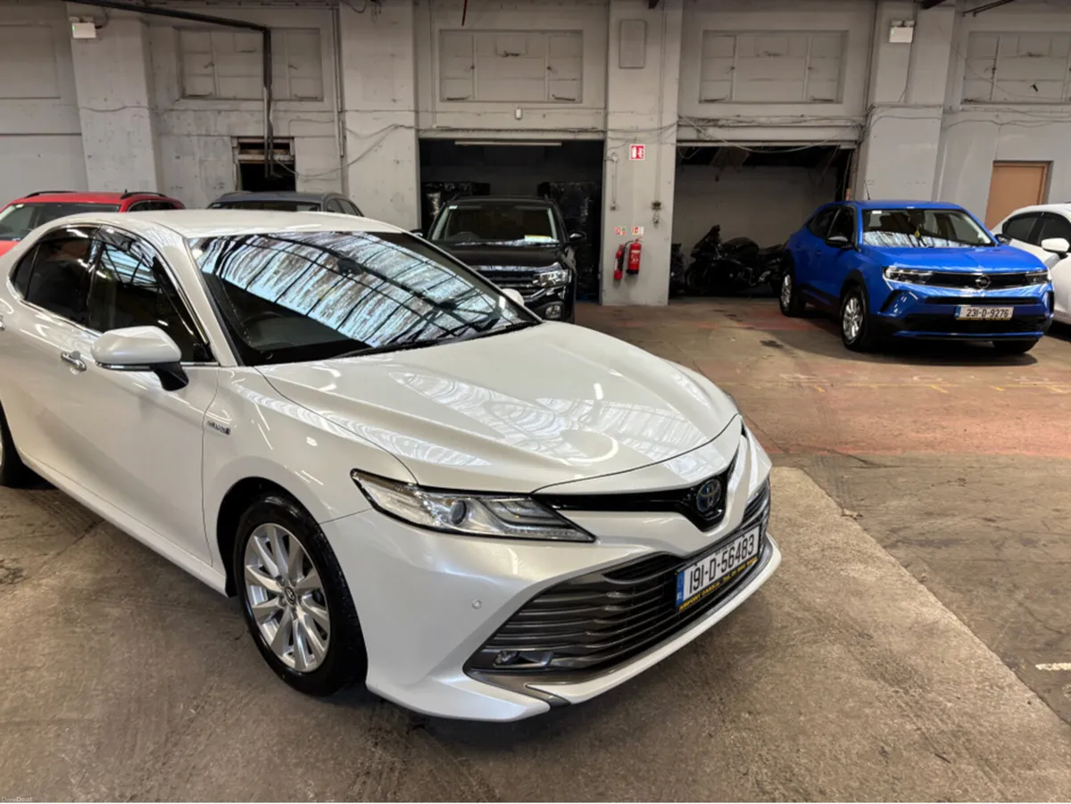 Toyota Camry 2.5 Hybrid Automatic Top Spec only 96 - Image 3