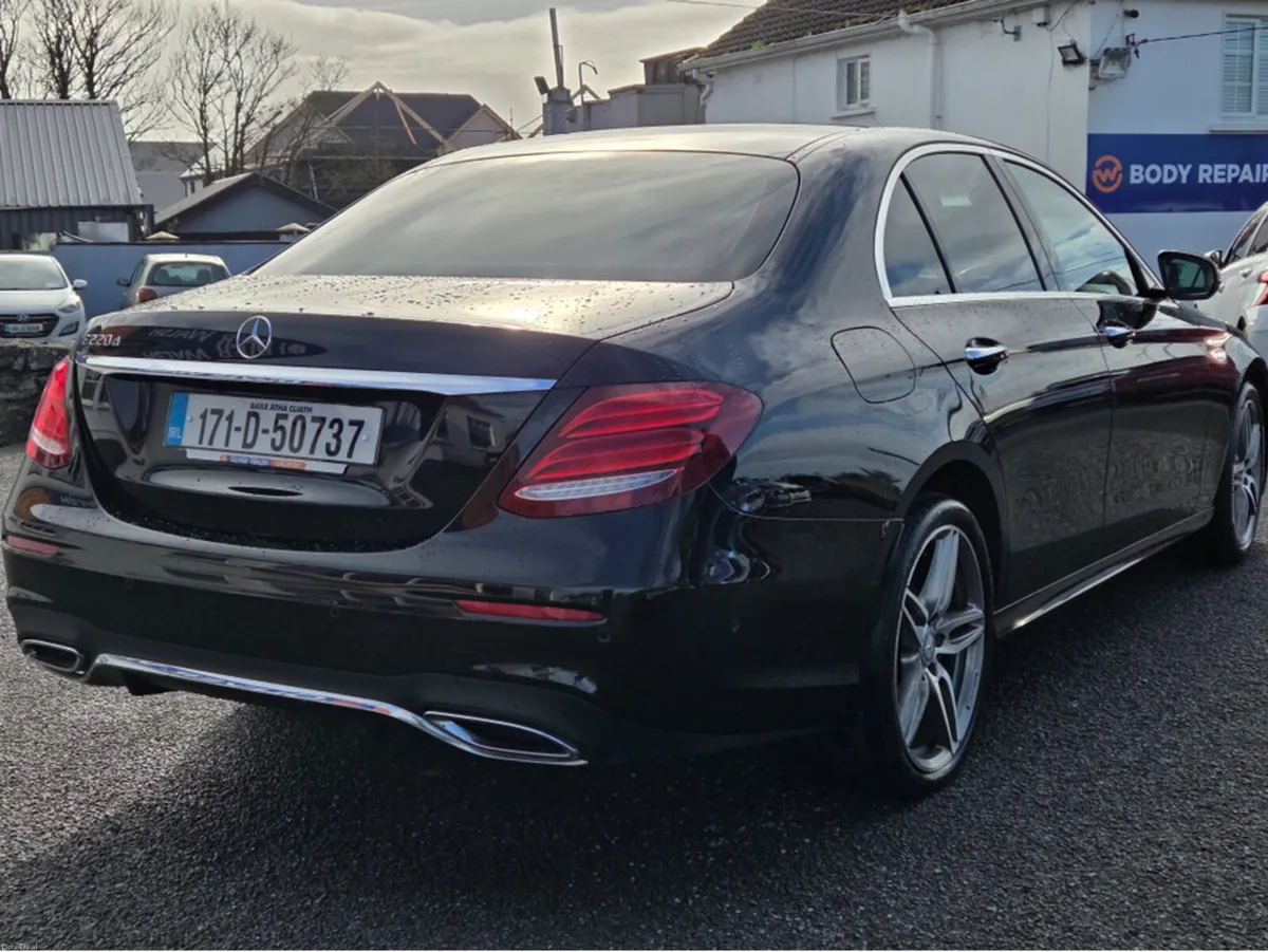 Mercedes-Benz E-Class E220 D AMG LINE PREMIUM AUTO - Image 2