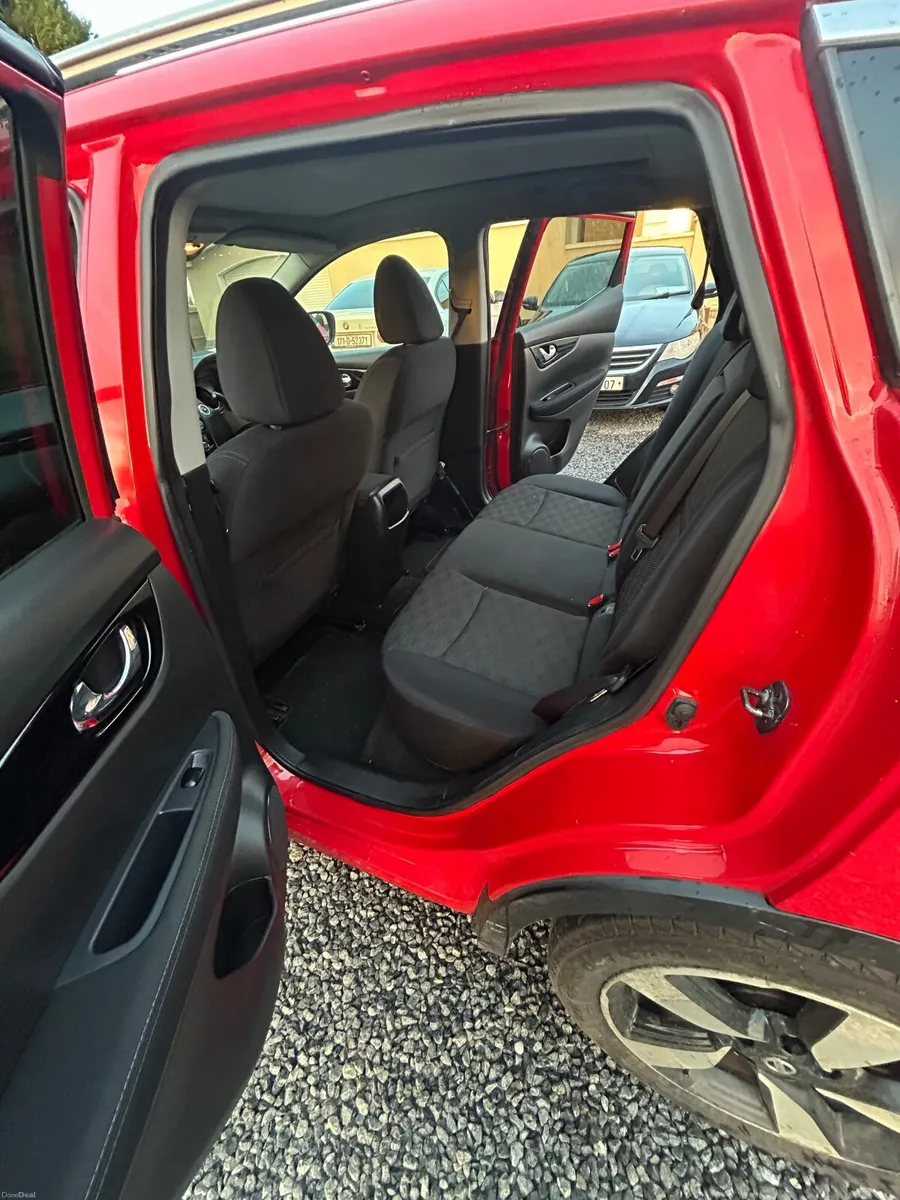 Nissan Qashqai 2015 - Image 3