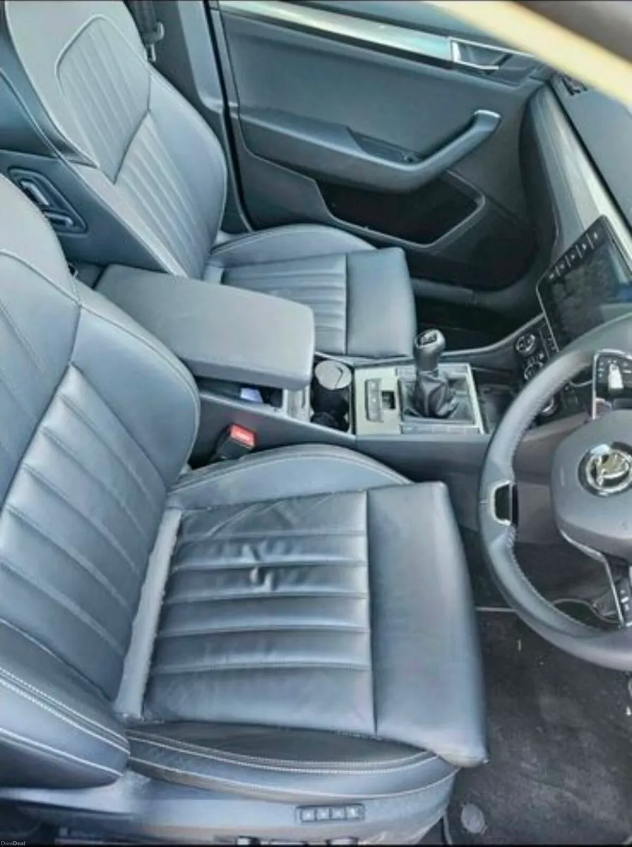 Skoda Superb - Image 4