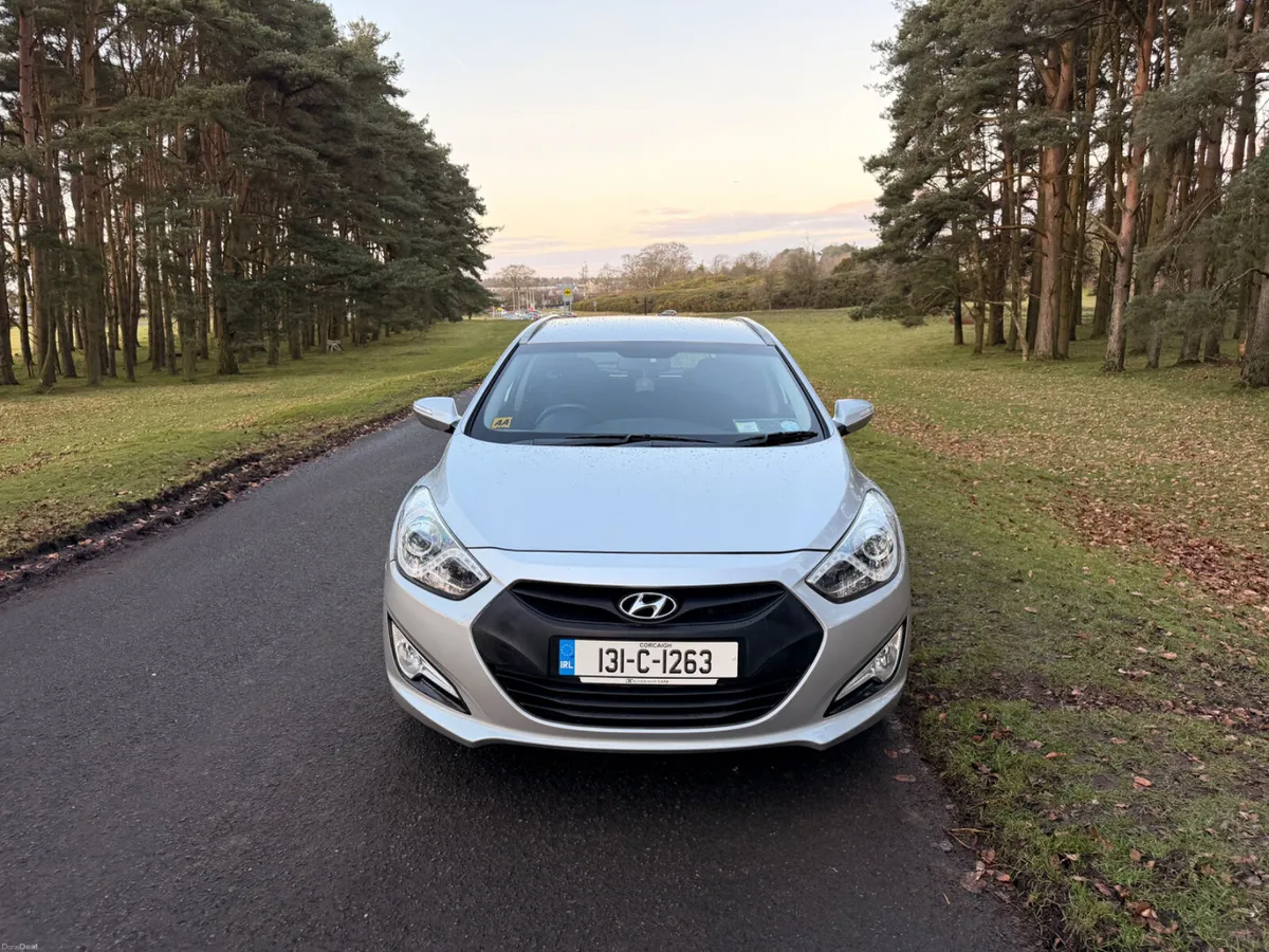 Hyundai i40 2013 Low KM Estate Nice Car - Image 2