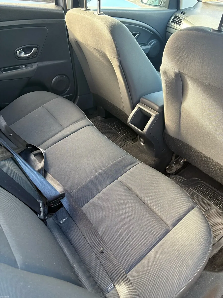 Renault Megane 2010 Automatic - Image 1