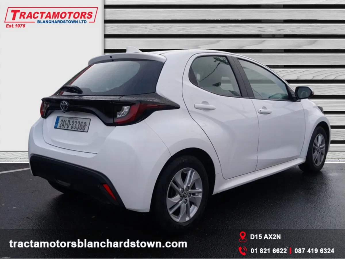 Toyota Yaris 1.5 LUNA - Image 3