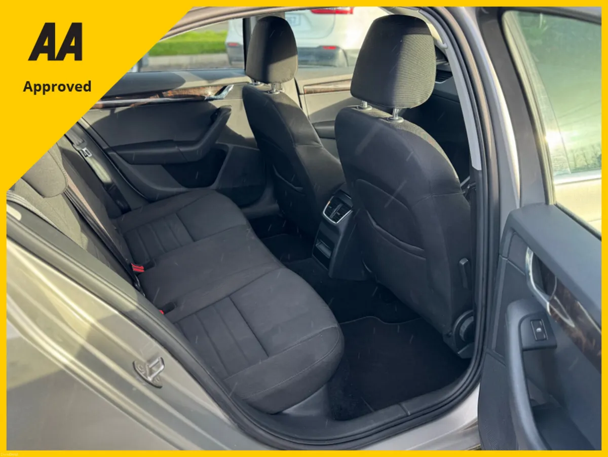 Skoda Octavia STYLE 1.6 TDI 110HP 4DR - Image 3
