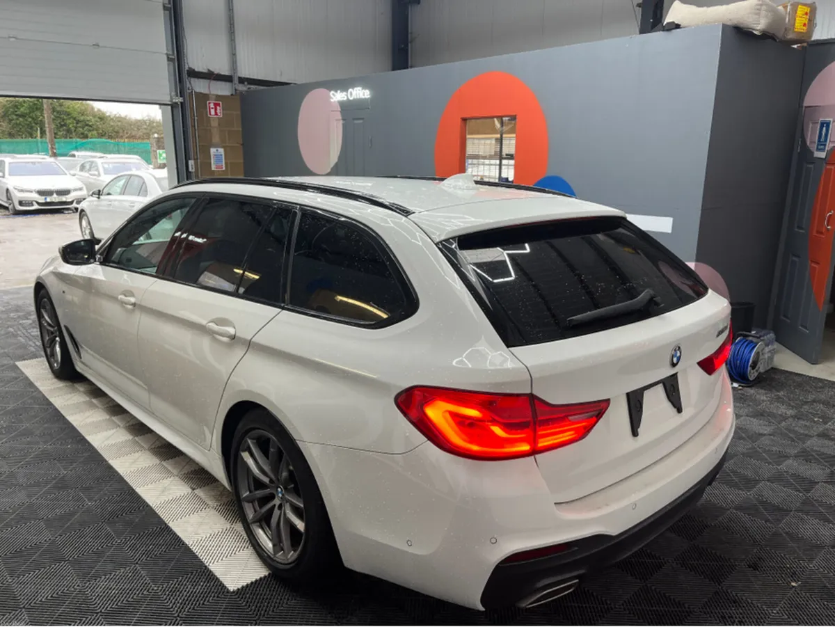 BMW 5-Series 2019 BMW 523D TOURING M SPIRIT 2.0 AU - Image 4