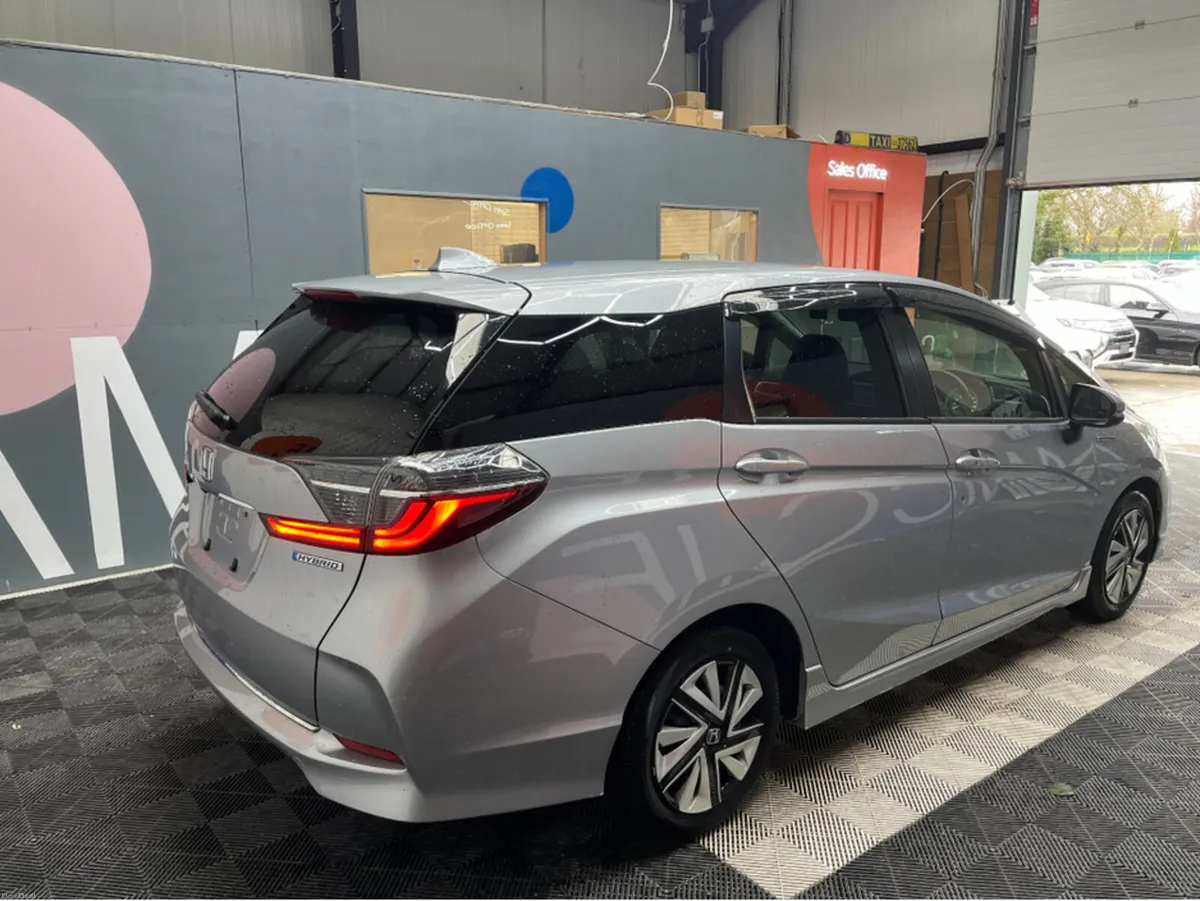 Honda Shuttle 2022 HONDA SHUTTLE HYBRID SENSING 1. - Image 2