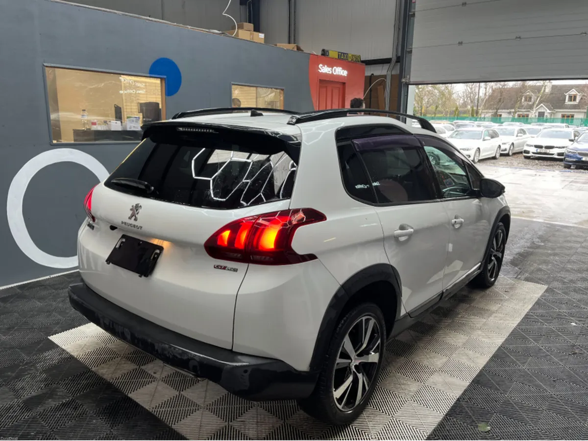 Peugeot 2008 2017 PEUGEOT 2008 GTI 1.2 AUTOMATIC / - Image 2