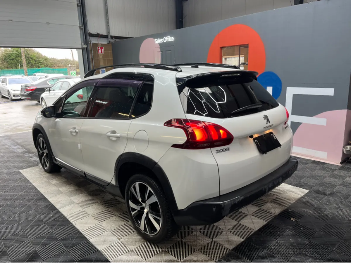 Peugeot 2008 2017 PEUGEOT 2008 GTI 1.2 AUTOMATIC / - Image 4