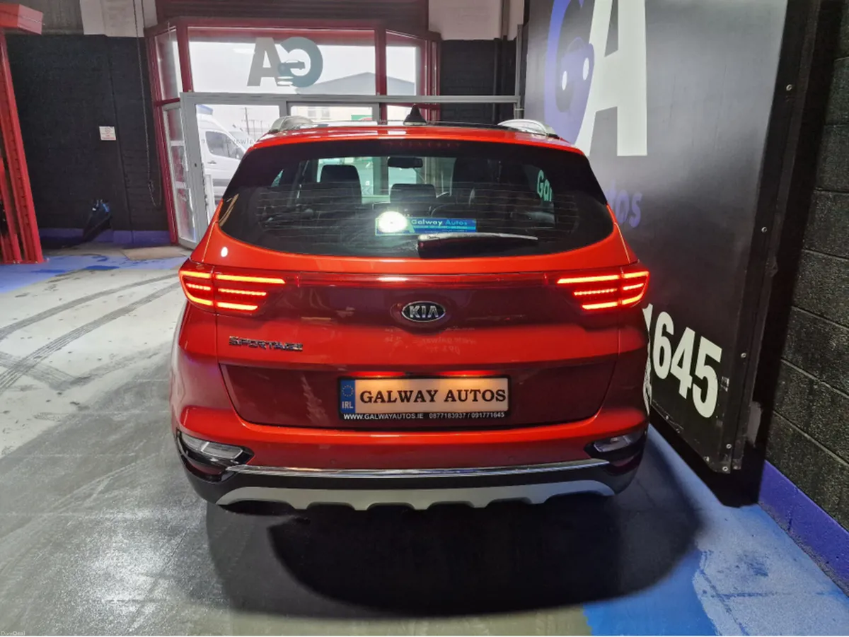 Kia Sportage AUTOMATIC-LOW MILES-CAMERAS-FULL LEAT - Image 6