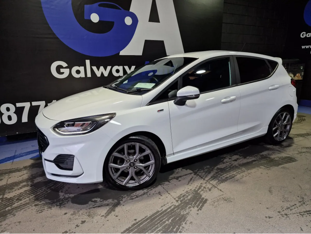 Ford Fiesta ST-LINE  LOW MILEAGE-SAT NAV-PARKING A - Image 6