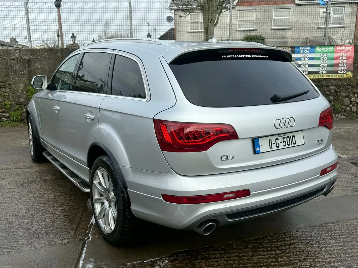 11 Audi Q7 S-line Crewcab - Image 2