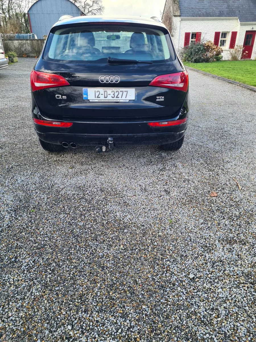 2012 Audi Q5 2.0 TDI QUATTRO – 6 Speed Manual - Image 4