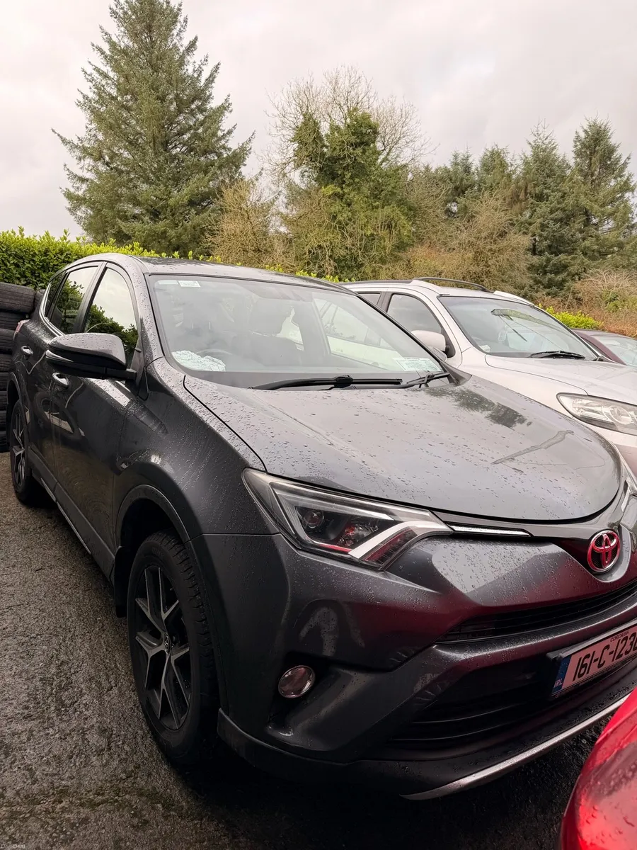 Toyota rav 4 - Image 4