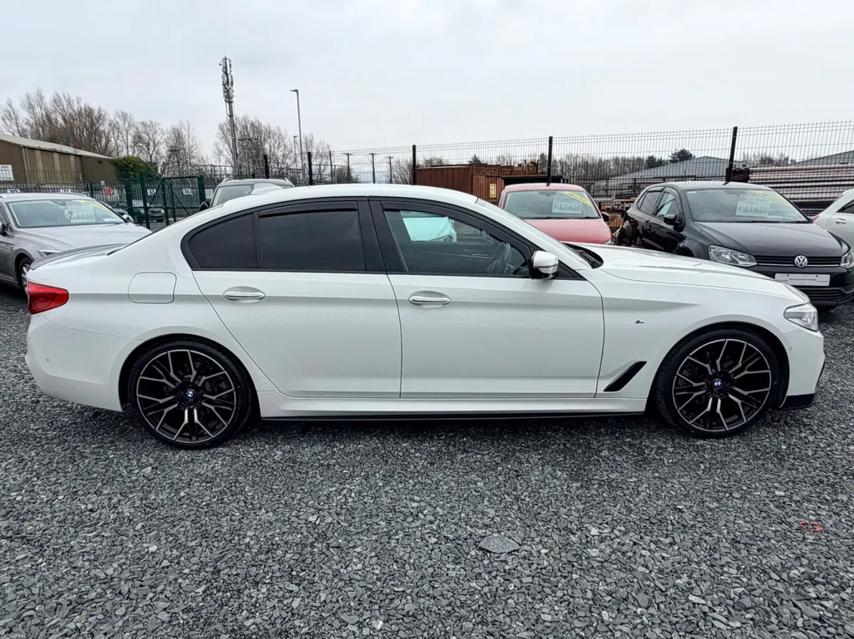2018 BMW 523D M-SPORT AUTO FULLY LOADED WITH EXTRA - Image 3