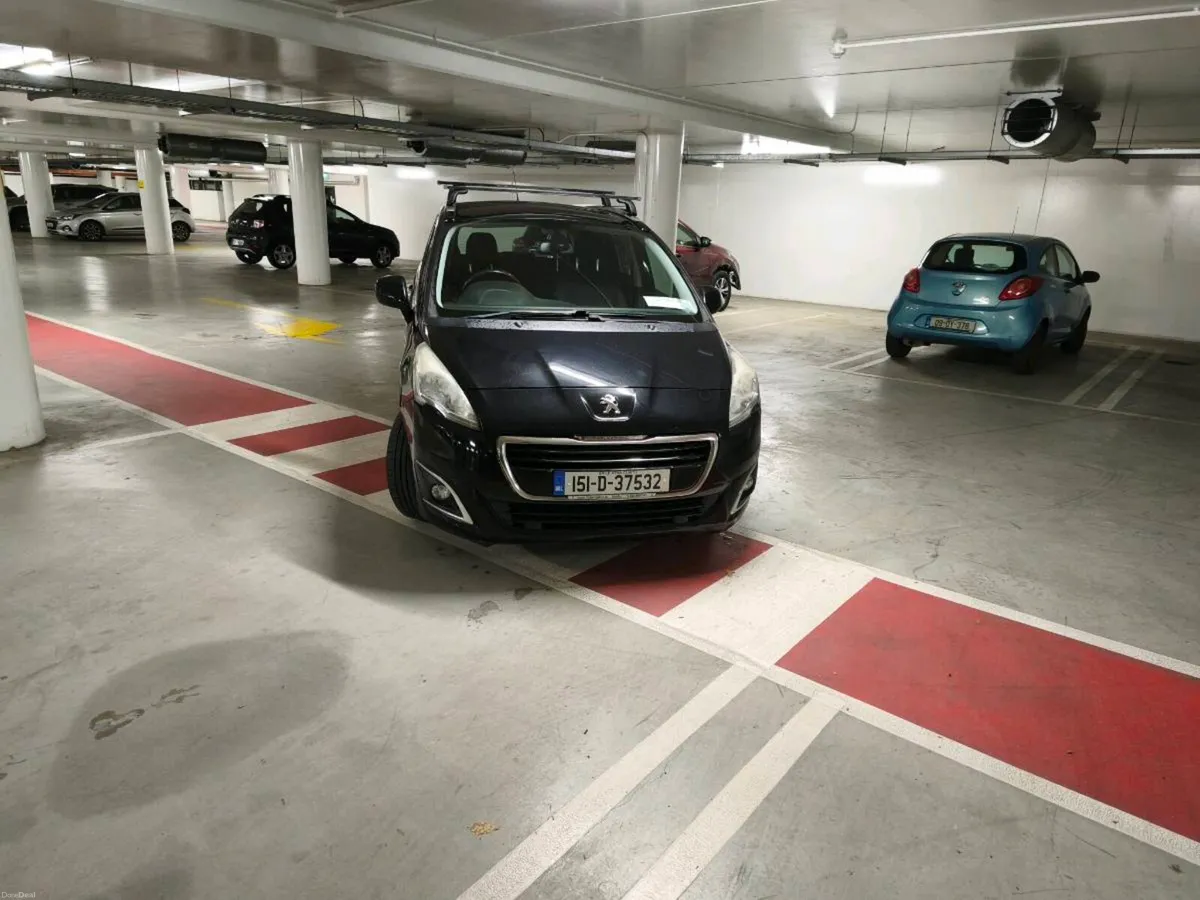 Peugeot 5008 automatic very low km - Image 2
