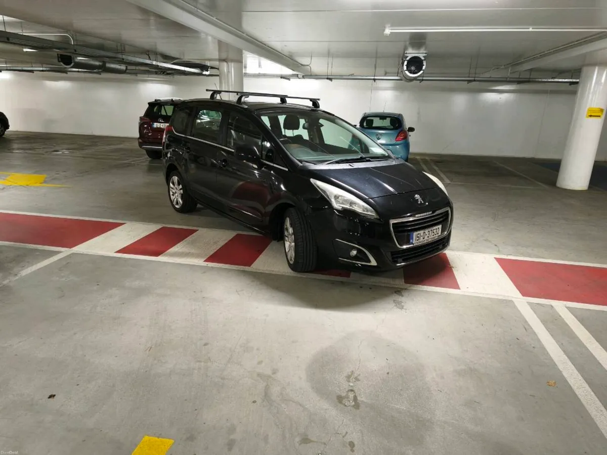 Peugeot 5008 automatic very low km - Image 3
