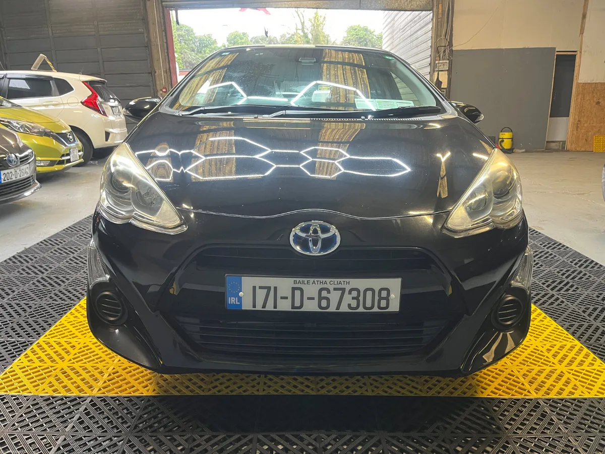 Toyota Aqua 2017 hybrid auto - Image 3