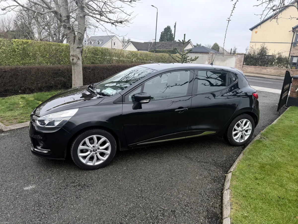 Renault Clio 2017 - Image 1