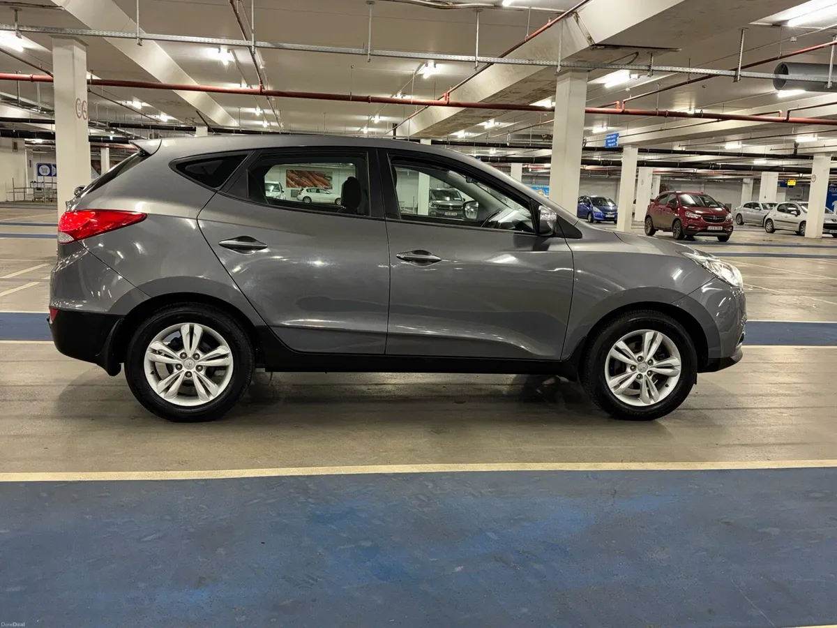 Hyundai ix35 - Image 2