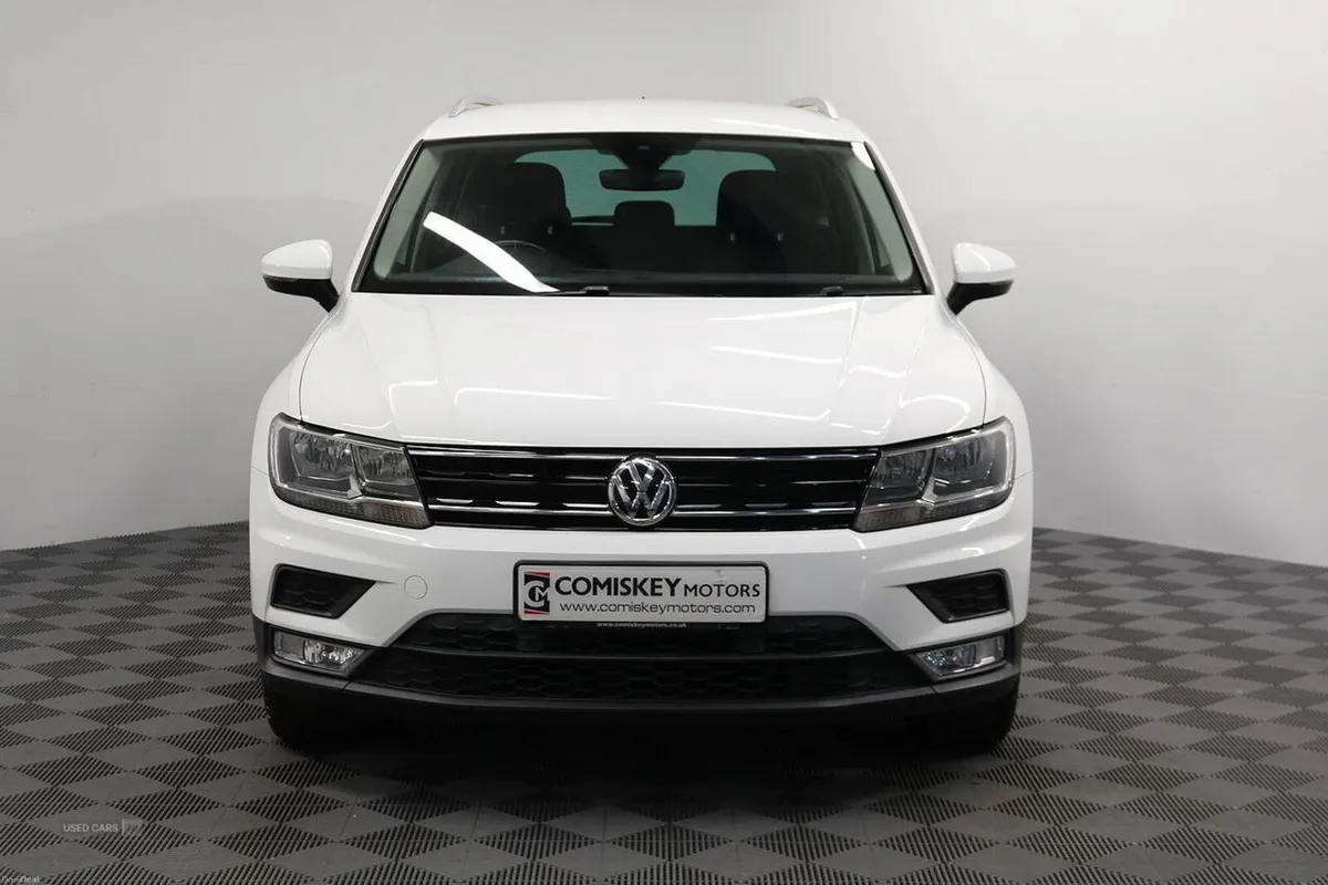 Volkswagen Tiguan TDI BlueMotion Tech SE Navigatio - Image 2