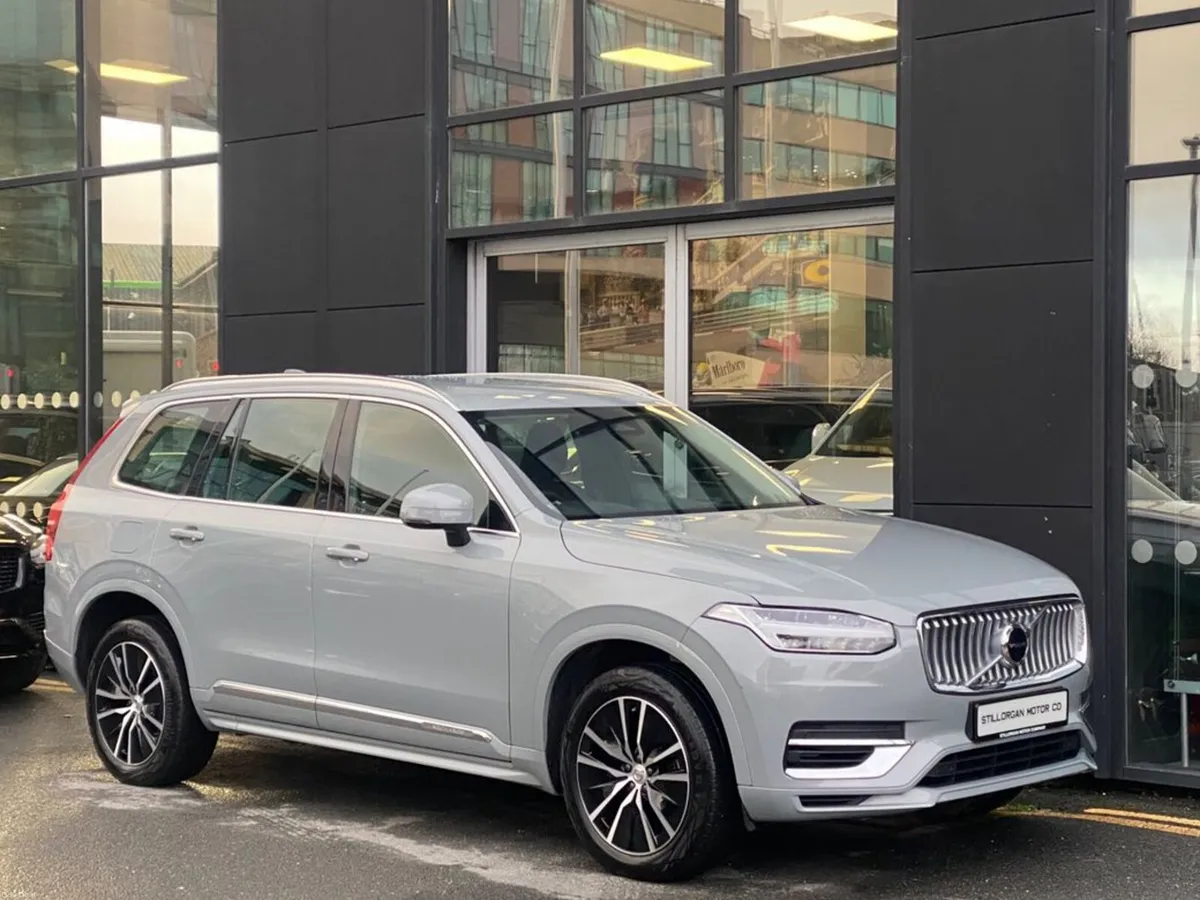 Volvo XC90 T8 Core Recharge AWD Auto (PHEV) - Image 3
