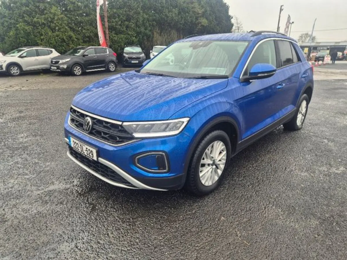 Volkswagen T-Roc Life 1.0 TSI 110HP 5dr - Image 3