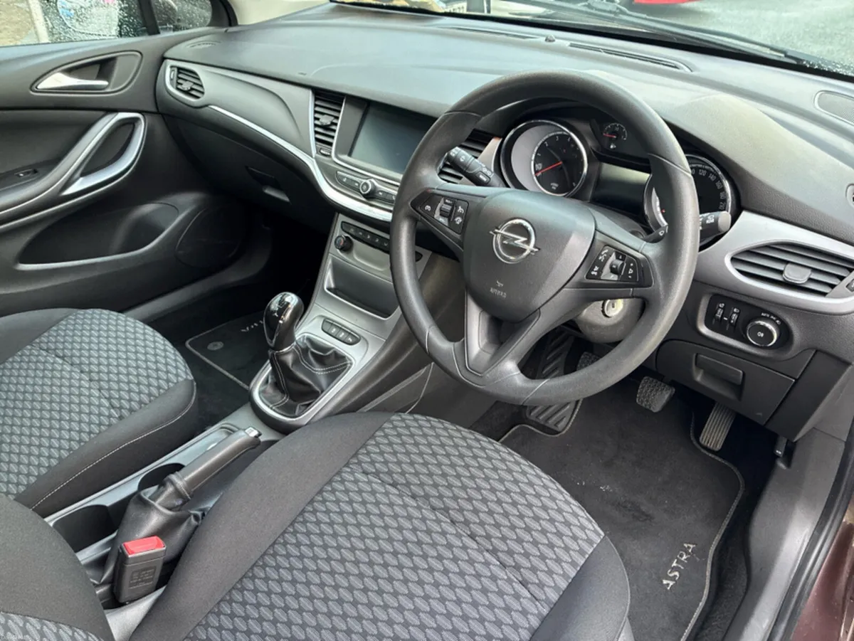 Opel Astra SC 1.0T 105PS S/S 5DR *Full Service His - Image 6