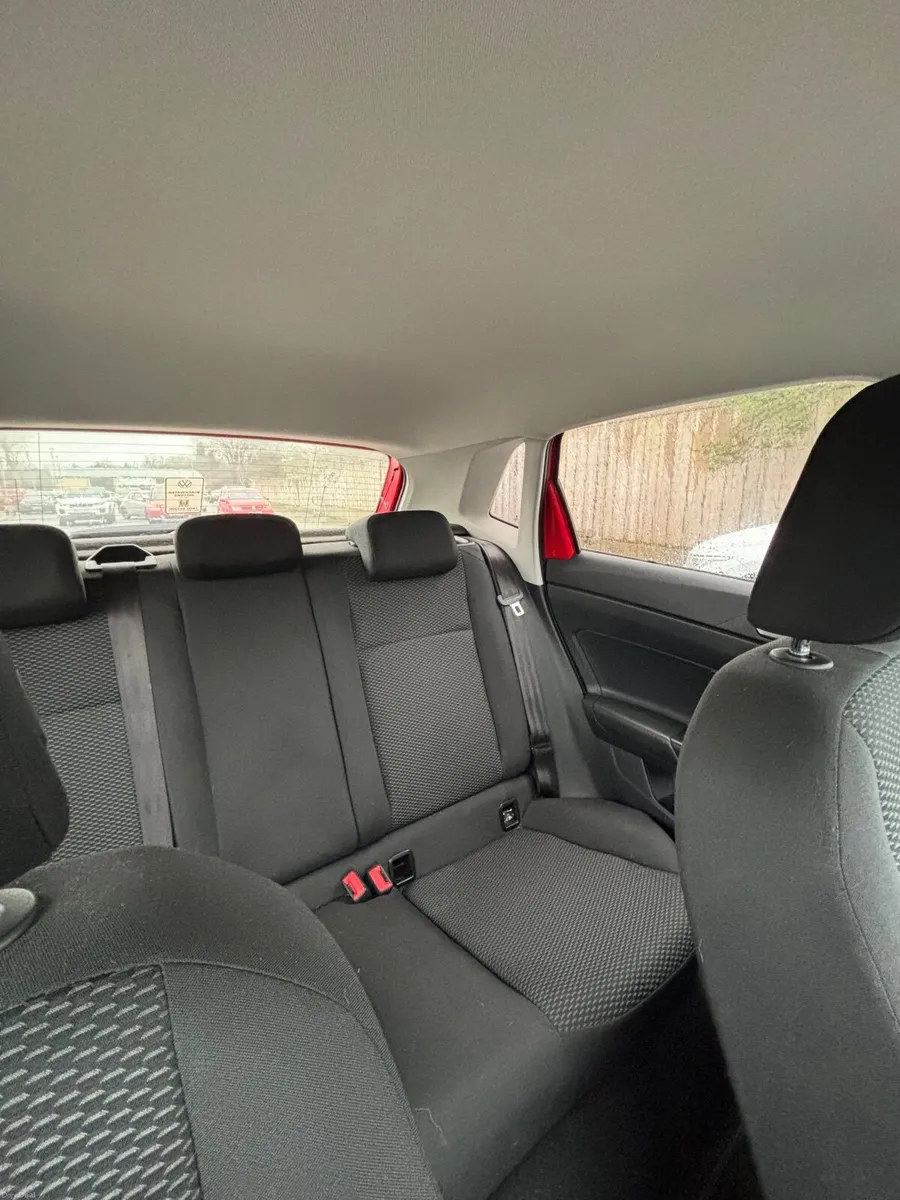 Volkswagen Polo 2019 - Image 3